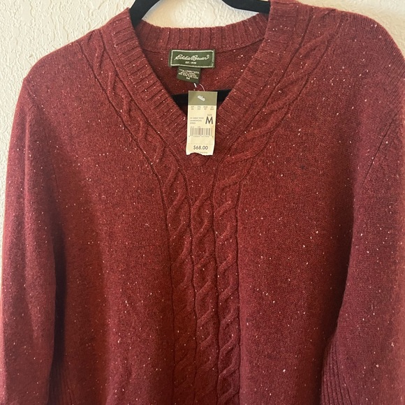 Eddie Bauer Lambs Wool and Camel Red Cable V Neck Sweater NWT - Picture 3 of 6